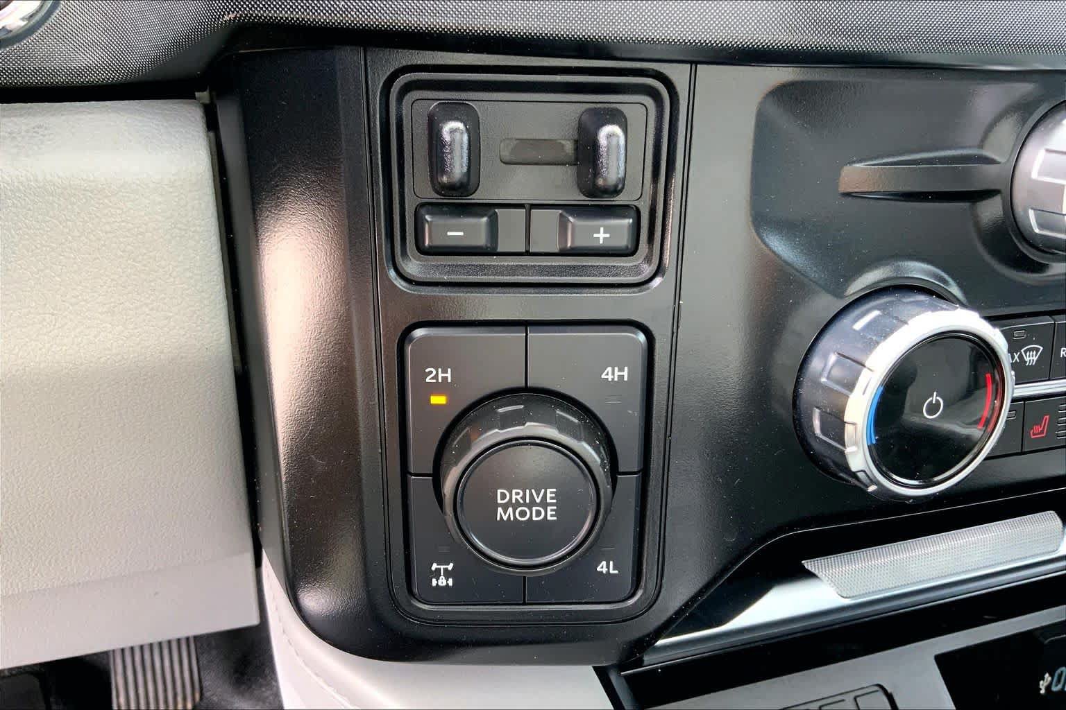Used 2024 Ford F250 Limited AWD/4WD image 31