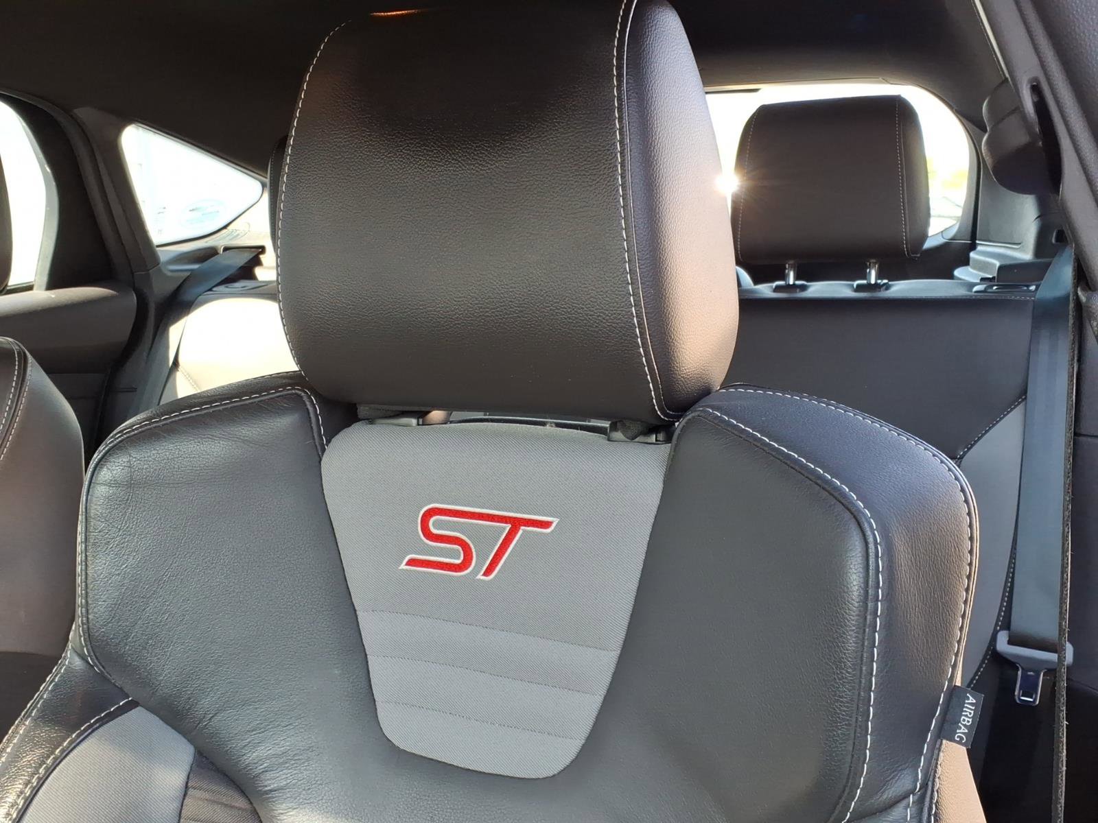 Used 2015 Ford Focus ST w/ Equipment Group 401A image 11