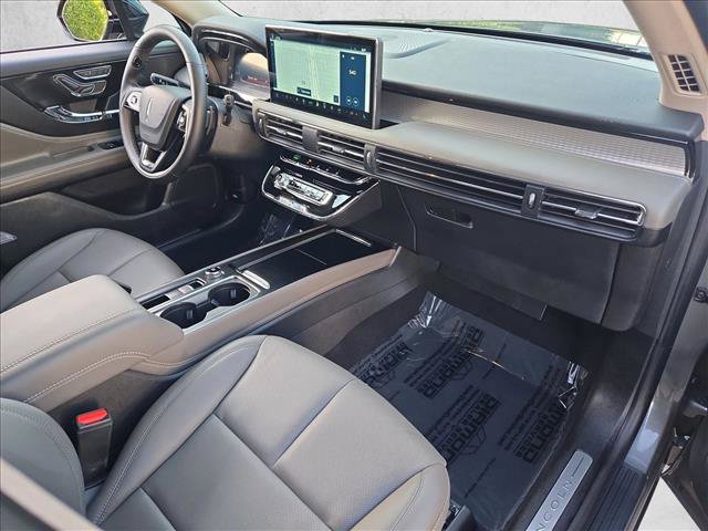 Used 2025 Lincoln Corsair FWD w/ Equipment Group 101A image 23