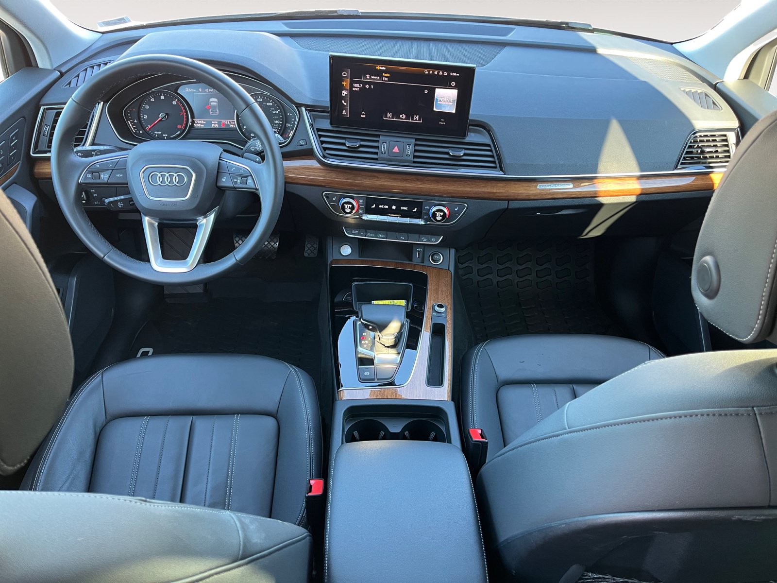 Used 2023 Audi Q5 2.0T Premium w/ Convenience Package AWD/4WD image 12