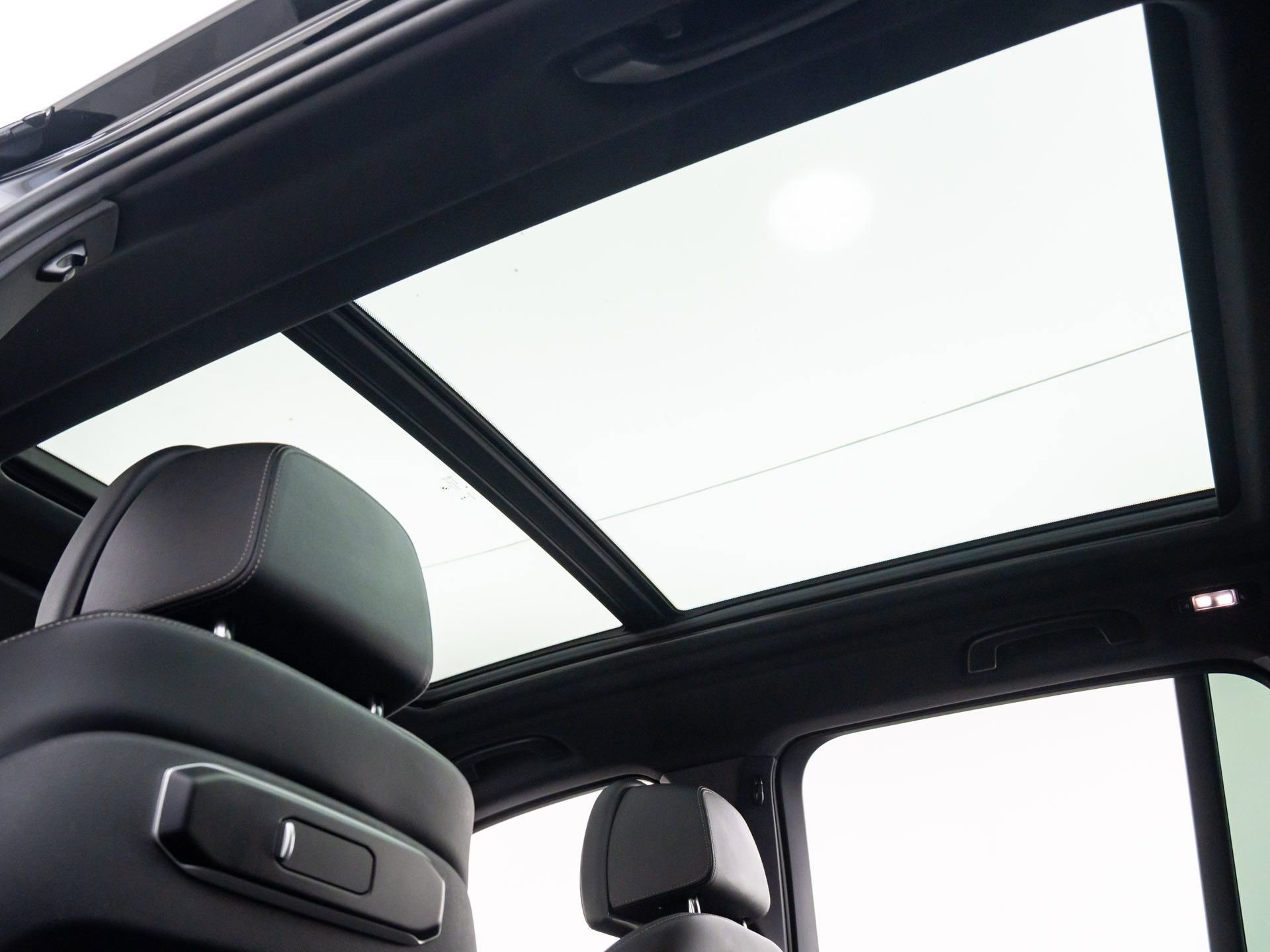 Used 2024 BMW X5 M60i image 19