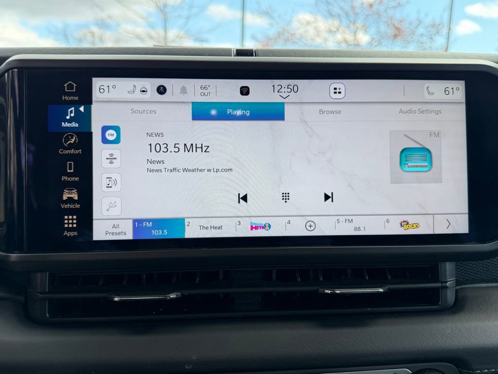 Certified 2025 Jeep Wrangler Unlimited Rubicon 4xe w/ Convenience Group image 24