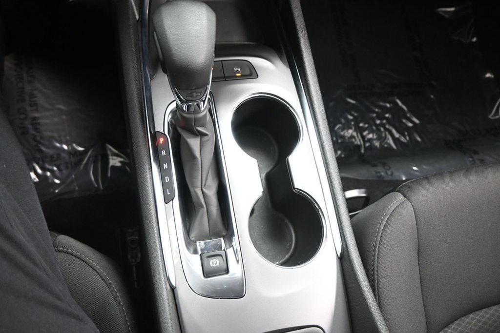 Used 2024 Chevrolet Malibu LT FWD image 11