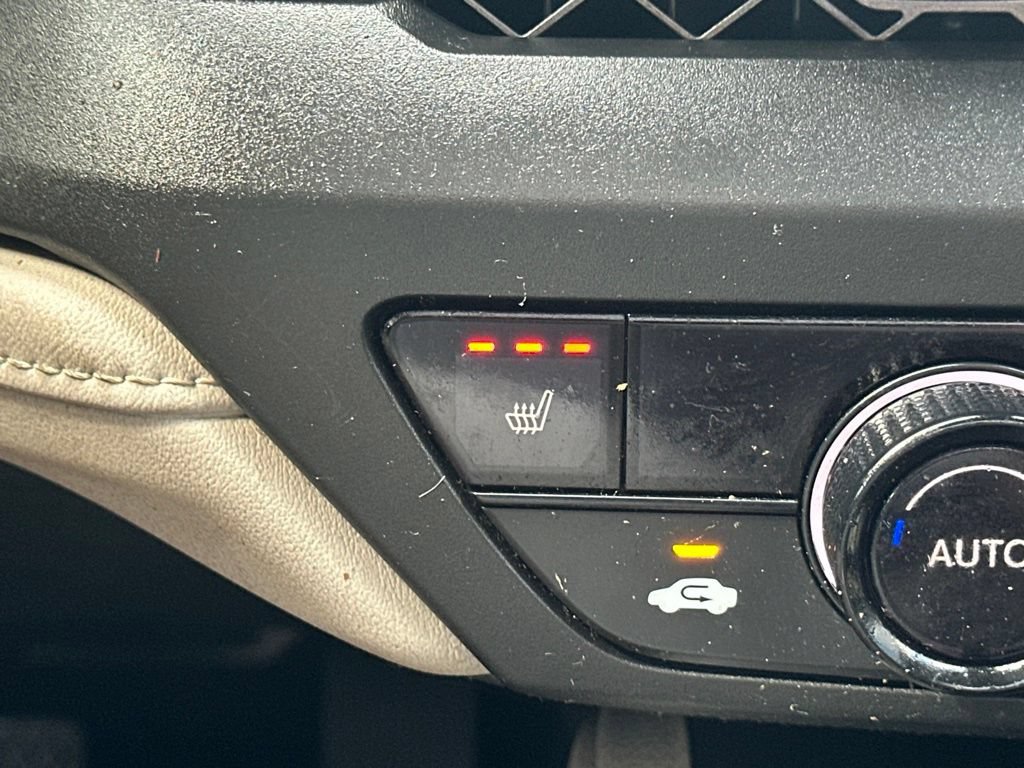 Used 2025 Honda Accord SE image 6