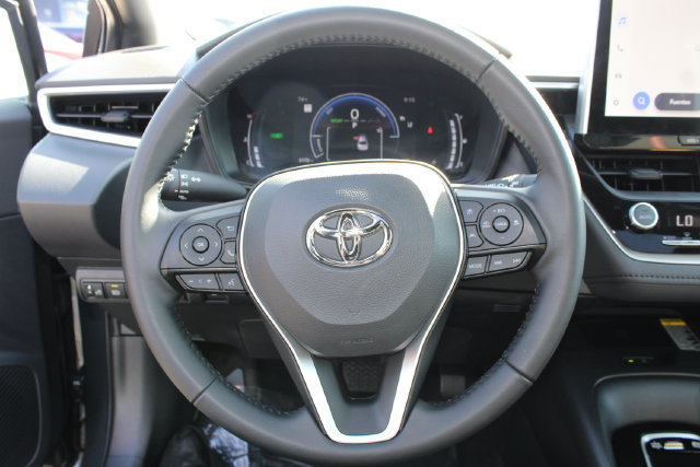 Used 2025 Toyota Corolla SE w/ SE Premium Package FWD image 16
