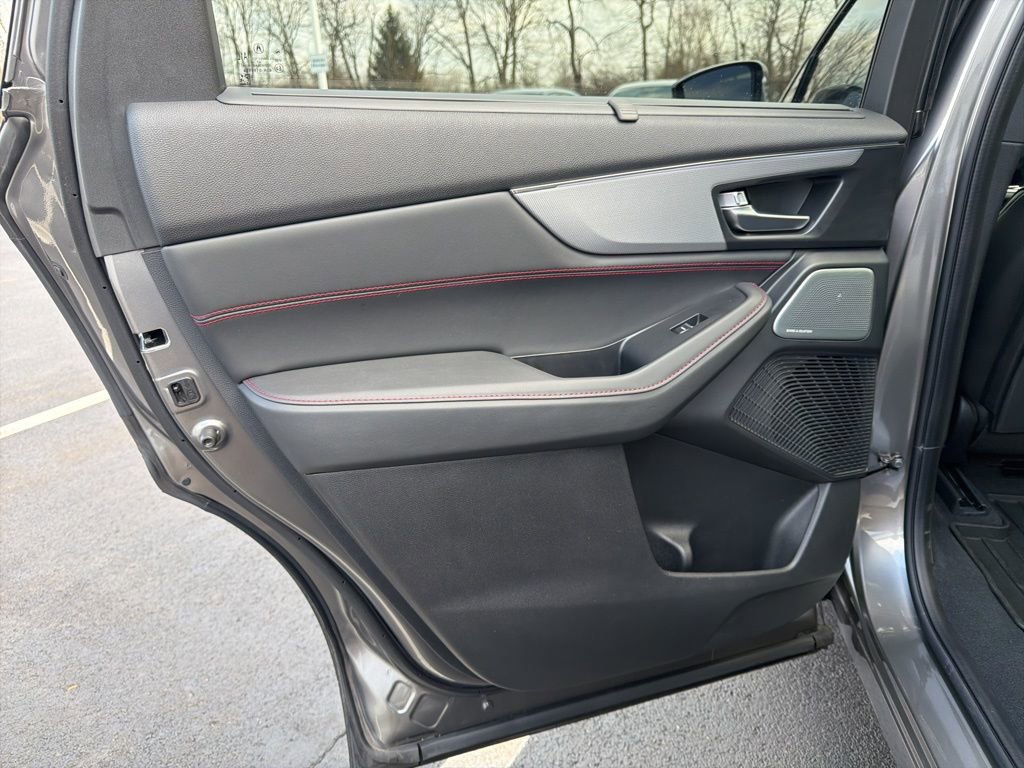 Used 2025 Acura MDX A-Spec image 21