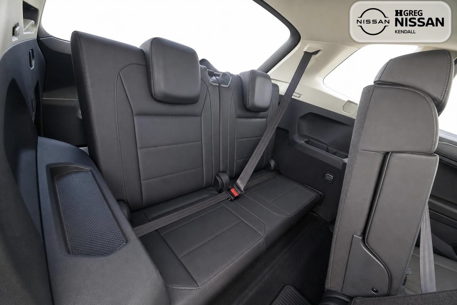 Used 2019 Volkswagen Tiguan SE w/ Panoramic Sunroof Package AWD/4WD image 13