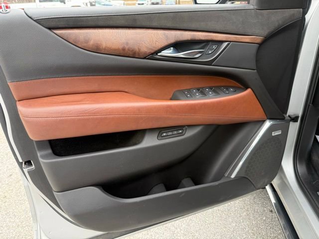 Used 2015 Cadillac Escalade ESV Premium image 13