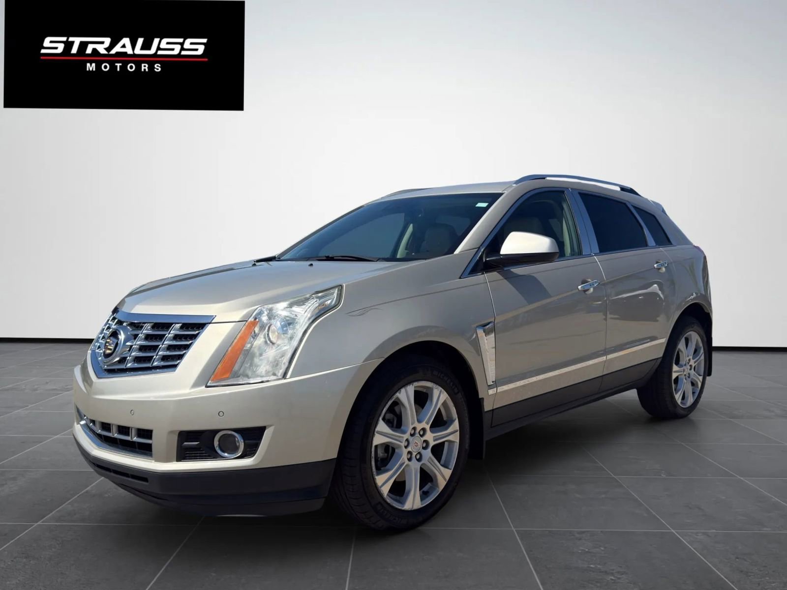 Used 2016 Cadillac SRX Premium FWD image 4