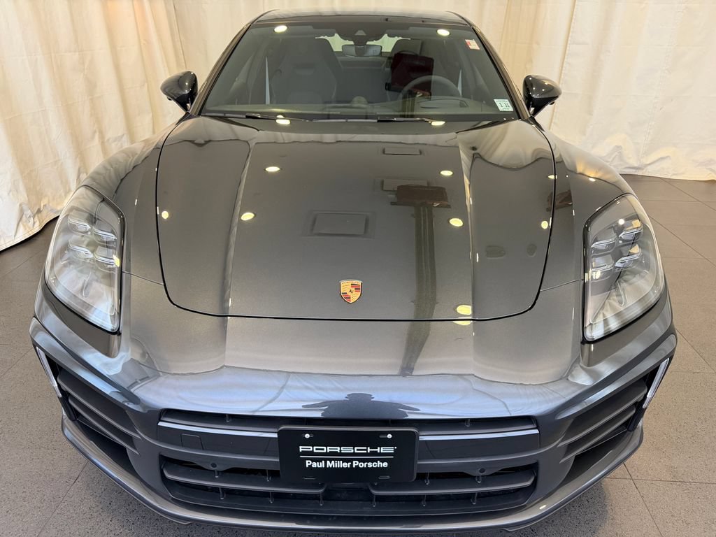 Certified 2025 Porsche Panamera 4 AWD/4WD image 6