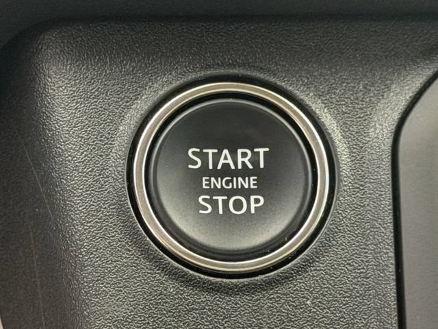 Used 2023 Land Rover Defender 130 SE AWD/4WD image 24