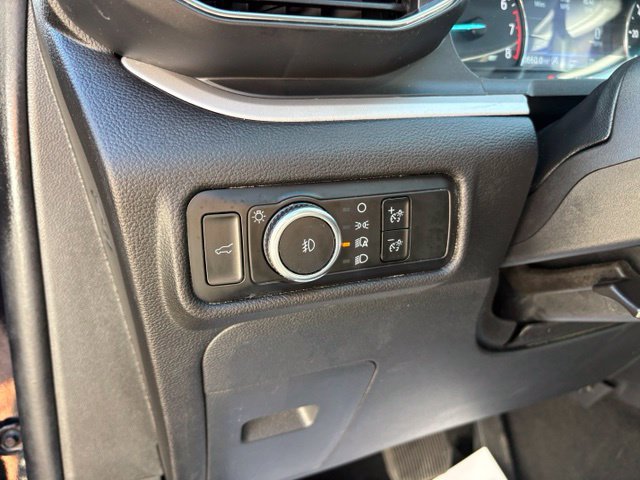 Used 2023 Ford Explorer XLT w/ Equipment Group 202A AWD/4WD image 26