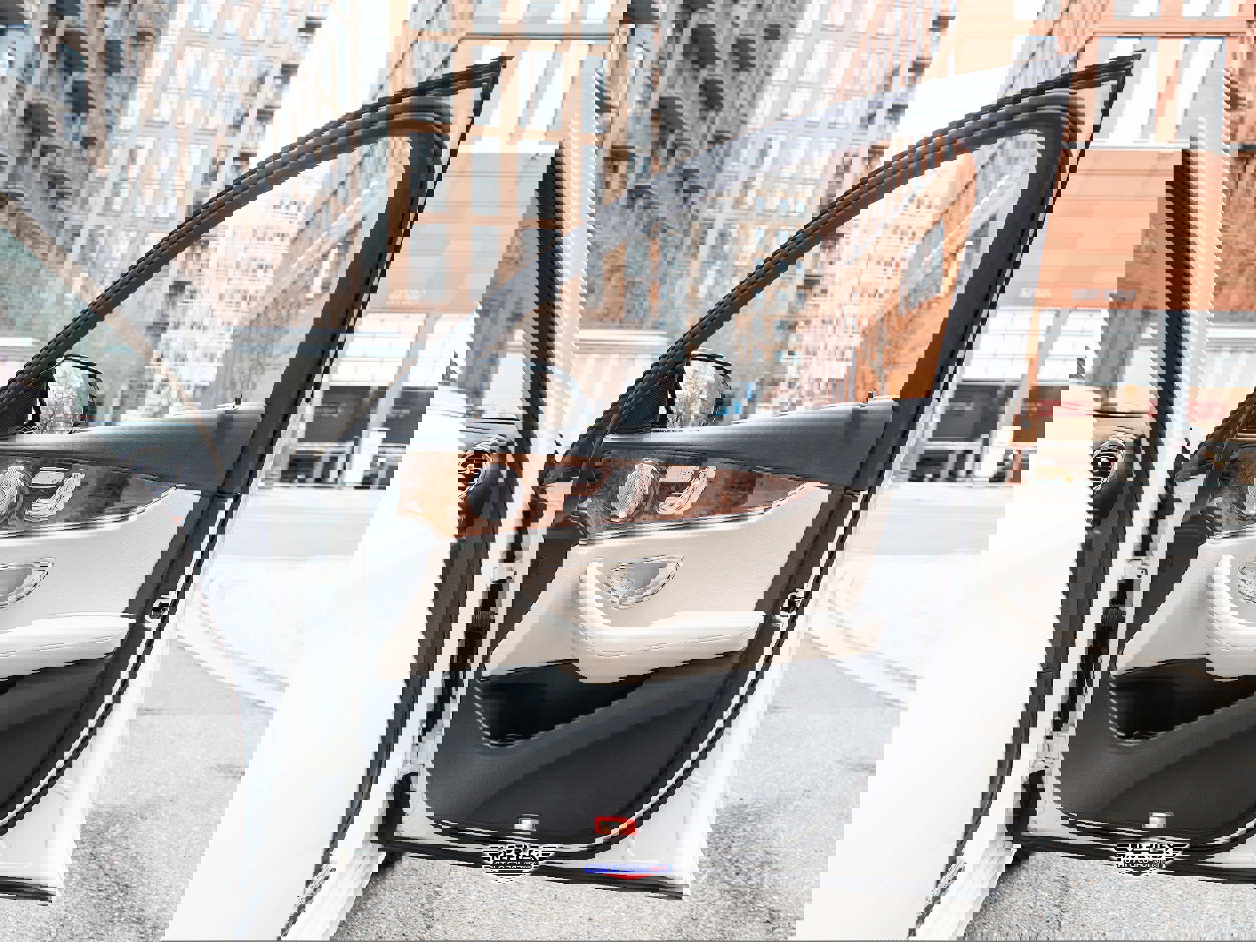 Used 2019 Mercedes-Benz E 300 300 image 42