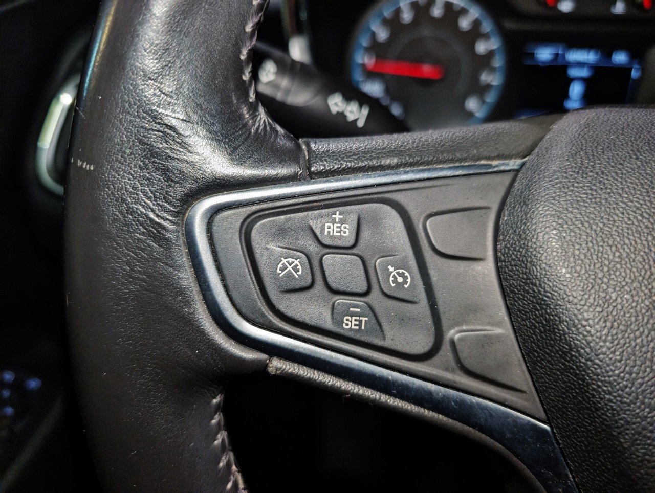 Used 2018 Chevrolet Equinox LT image 43