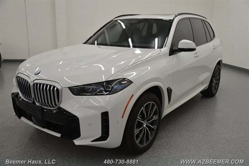 Used 2025 BMW X5 xDrive40i w/ M Sport Package AWD/4WD image 2