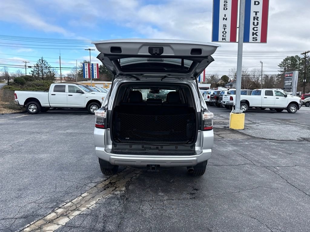 Used 2022 Toyota 4Runner TRD Off-Road Premium image 24