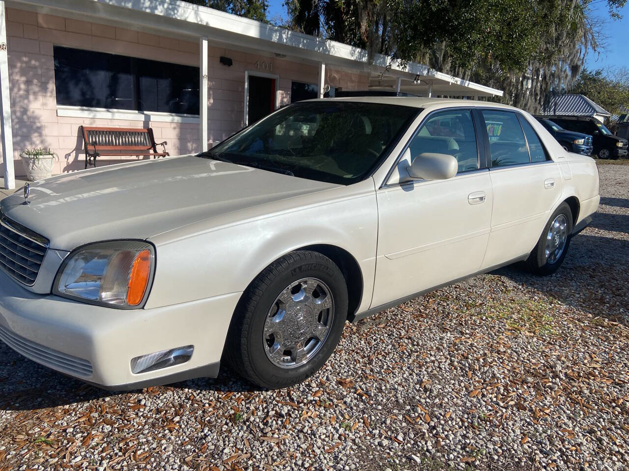 Used 2002 Cadillac De Ville w/ Comfort/Convenience Pkg image 2