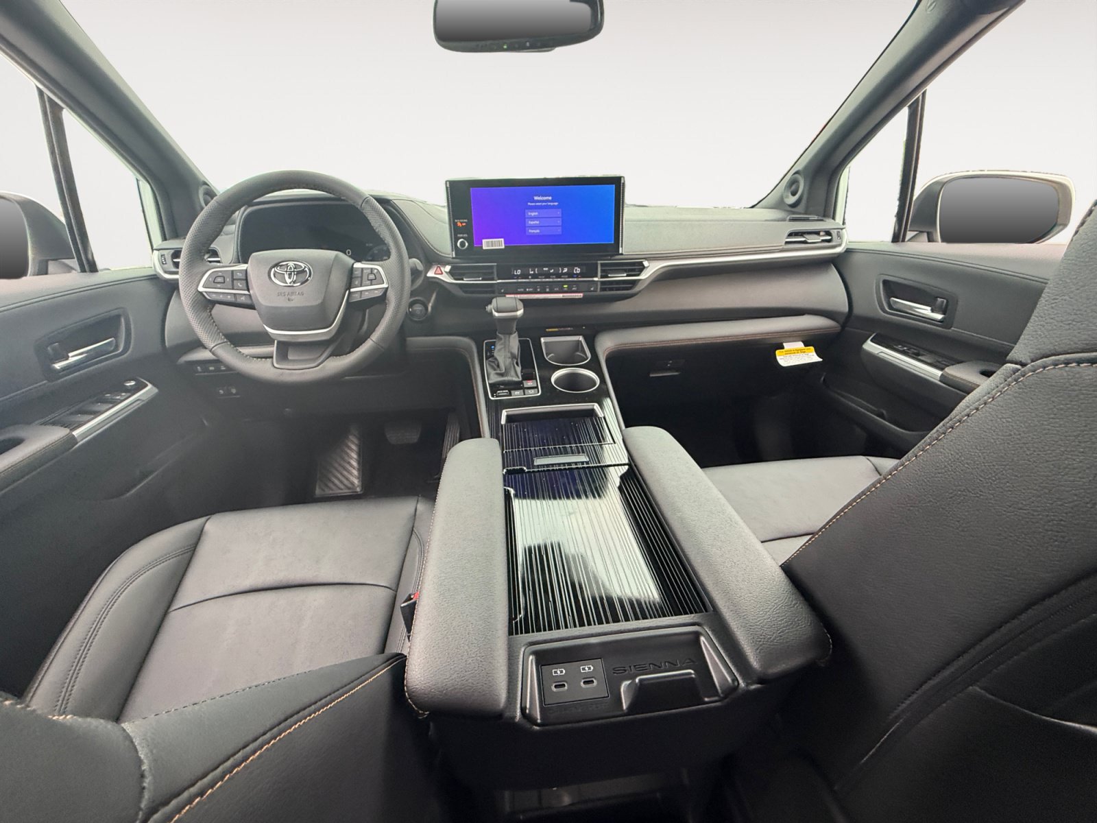 New 2026 Toyota Sienna XLE Woodland Edition AWD/4WD image 10