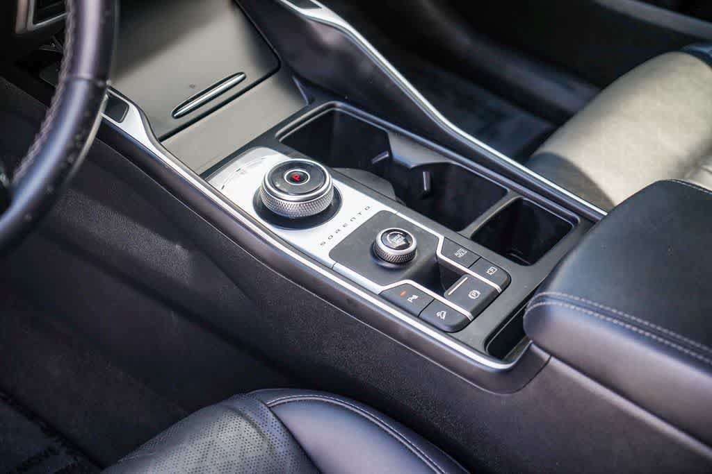 Certified 2023 Kia Sorento EX w/ Panoramic Sunroof Package FWD image 18