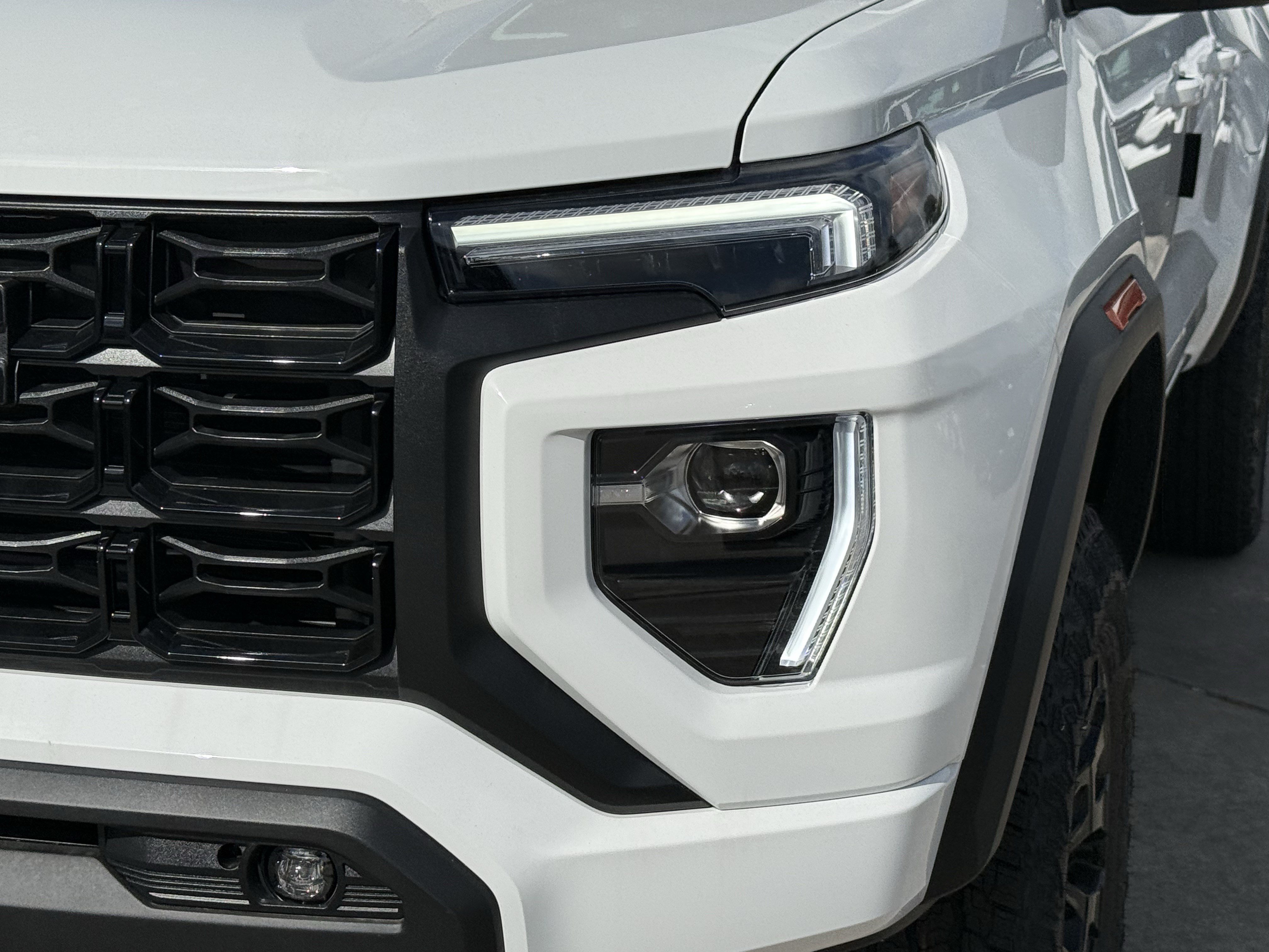 New 2026 GMC Canyon Elevation w/ Convenience Package RWD image 8