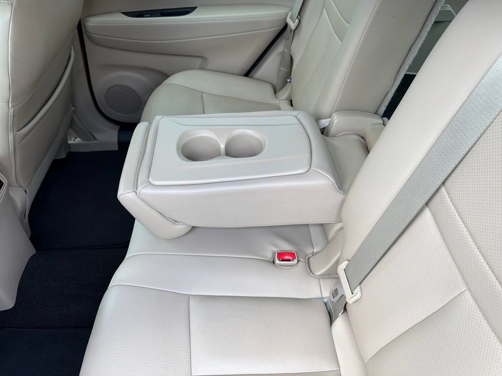 Used 2019 Nissan Rogue SL w/ Premium Package AWD/4WD image 39