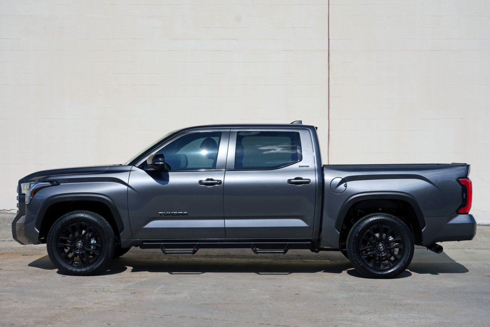Used 2026 Toyota Tundra Limited AWD/4WD image 50
