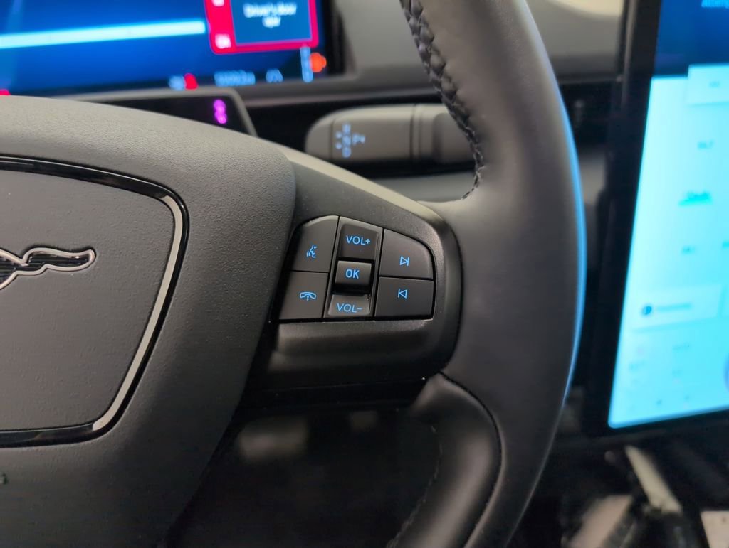 Used 2025 Ford Mustang Mach-E Select w/ Comfort Package Lite image 41