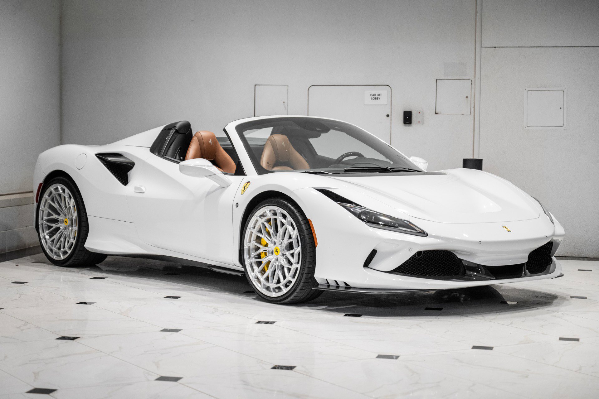 Used 2023 Ferrari F8 Tributo image 3