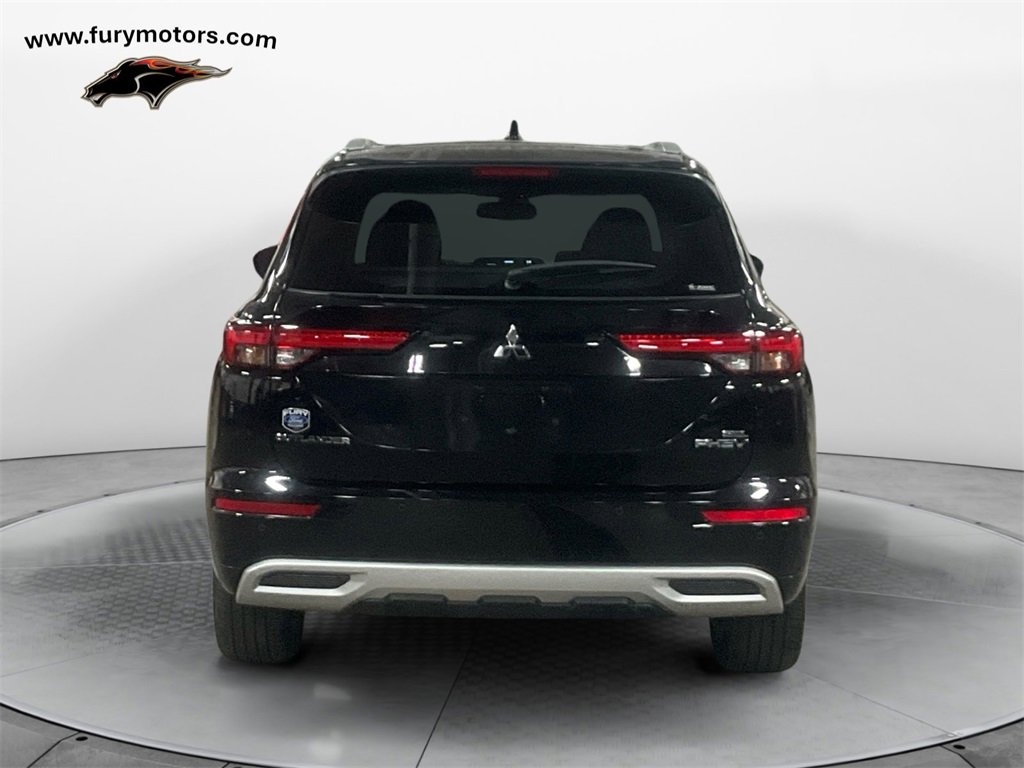 Used 2023 Mitsubishi Outlander SEL image 4
