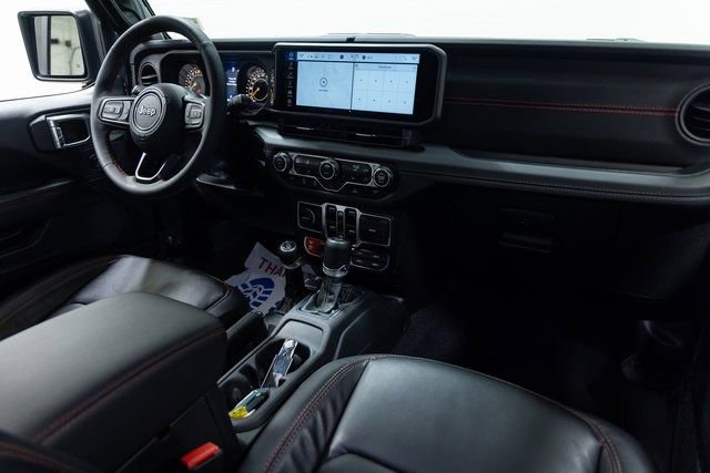 Used 2024 Jeep Gladiator Rubicon w/ Convenience Group image 25