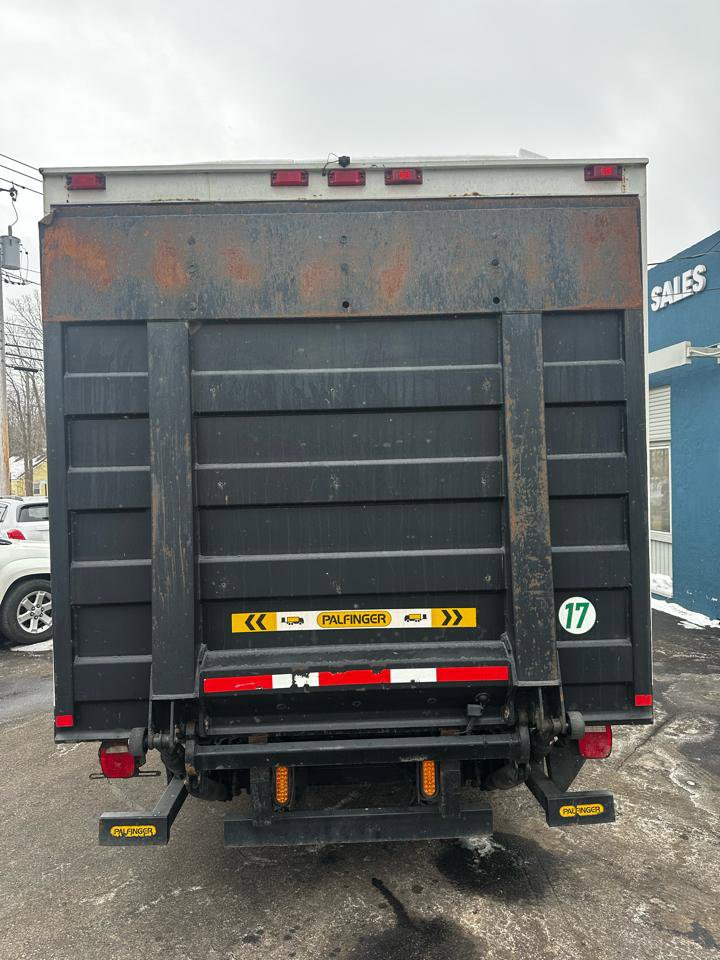 Used 2019 Isuzu NPR image 4