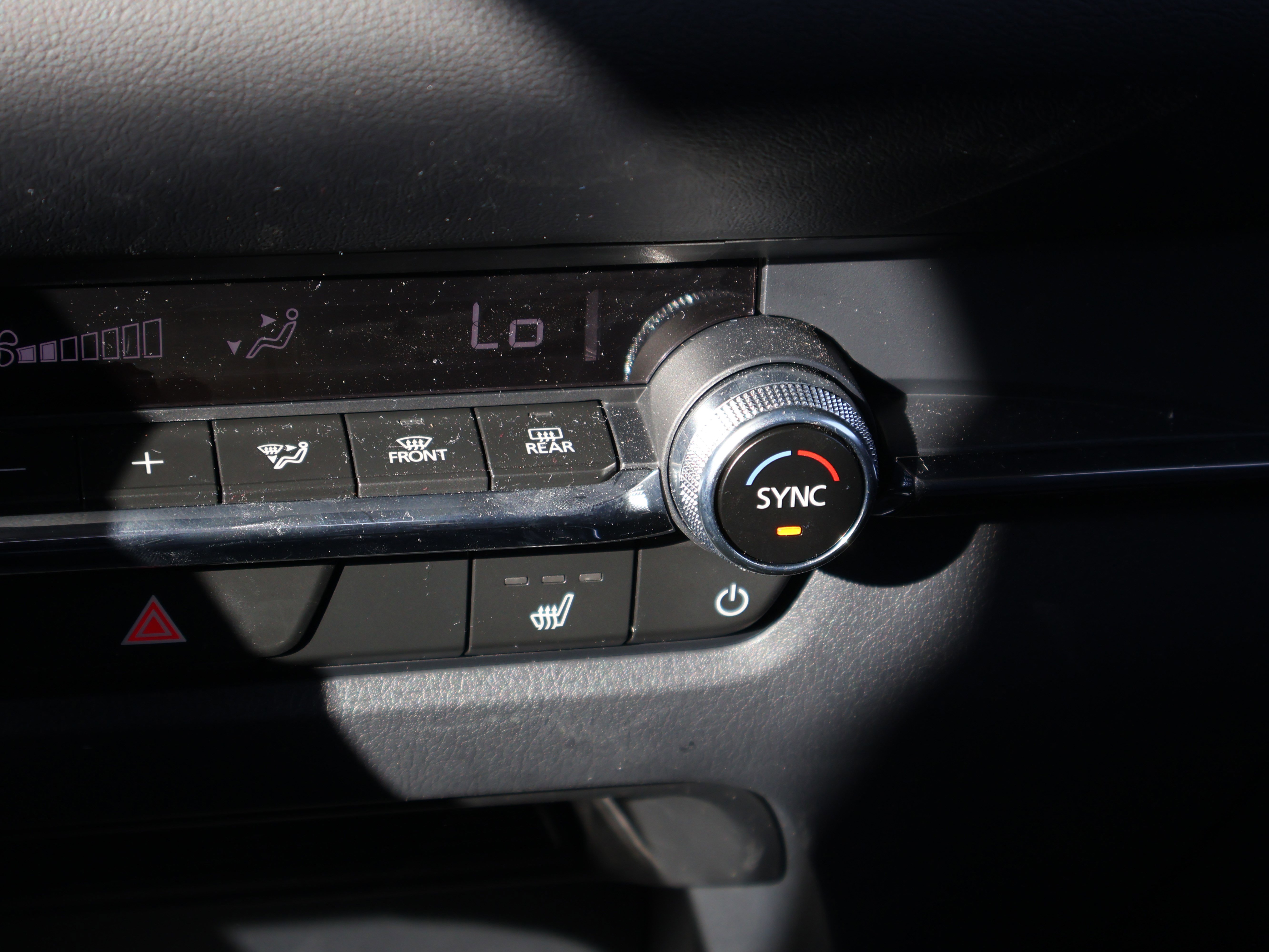 Certified 2025 MAZDA CX-30 2.5 Turbo w/ Premium Plus Pkg image 29