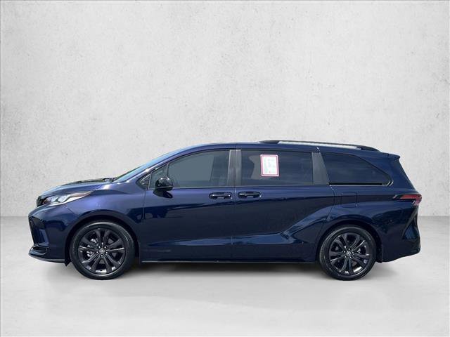 Certified 2026 Toyota Sienna XSE image 9