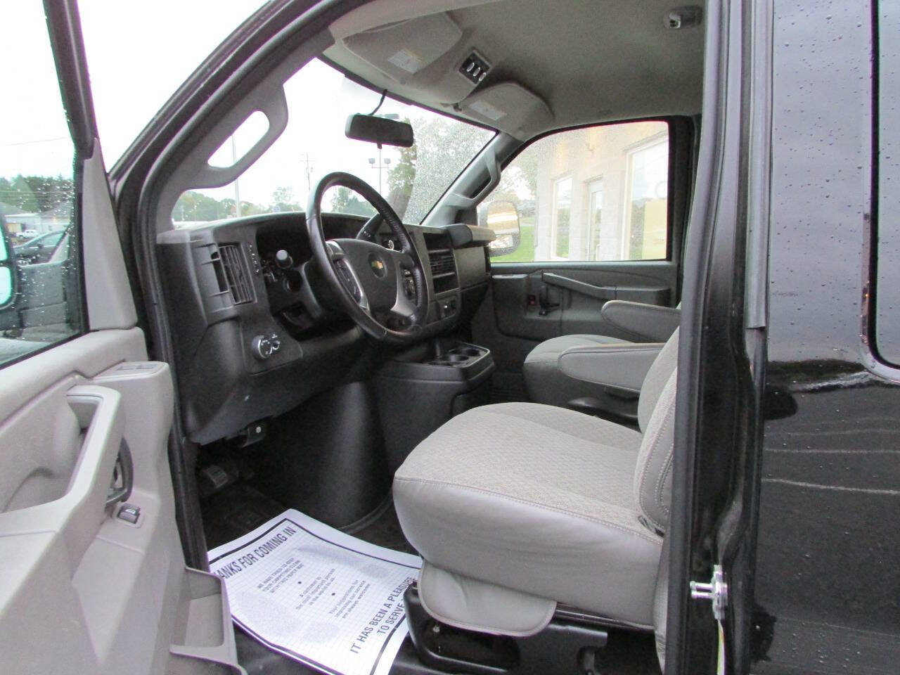 Used 2016 Chevrolet Express 3500 LT w/ LT Preferred Equipment Group RWD image 8