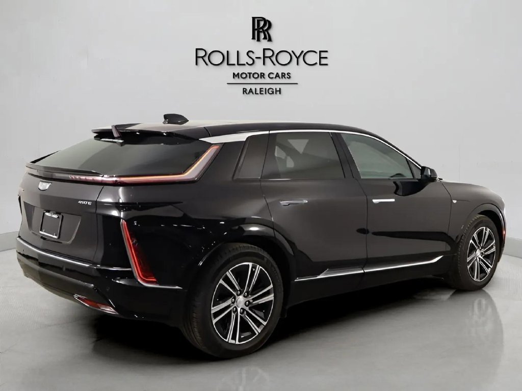 Used 2024 Cadillac Lyriq Luxury RWD image 5
