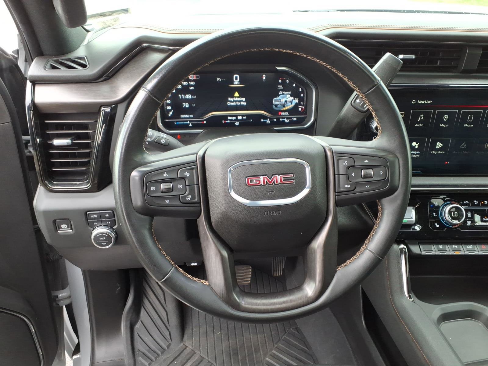 Used 2024 GMC Sierra 2500 AT4 w/ AT4 Preferred Package AWD/4WD image 7