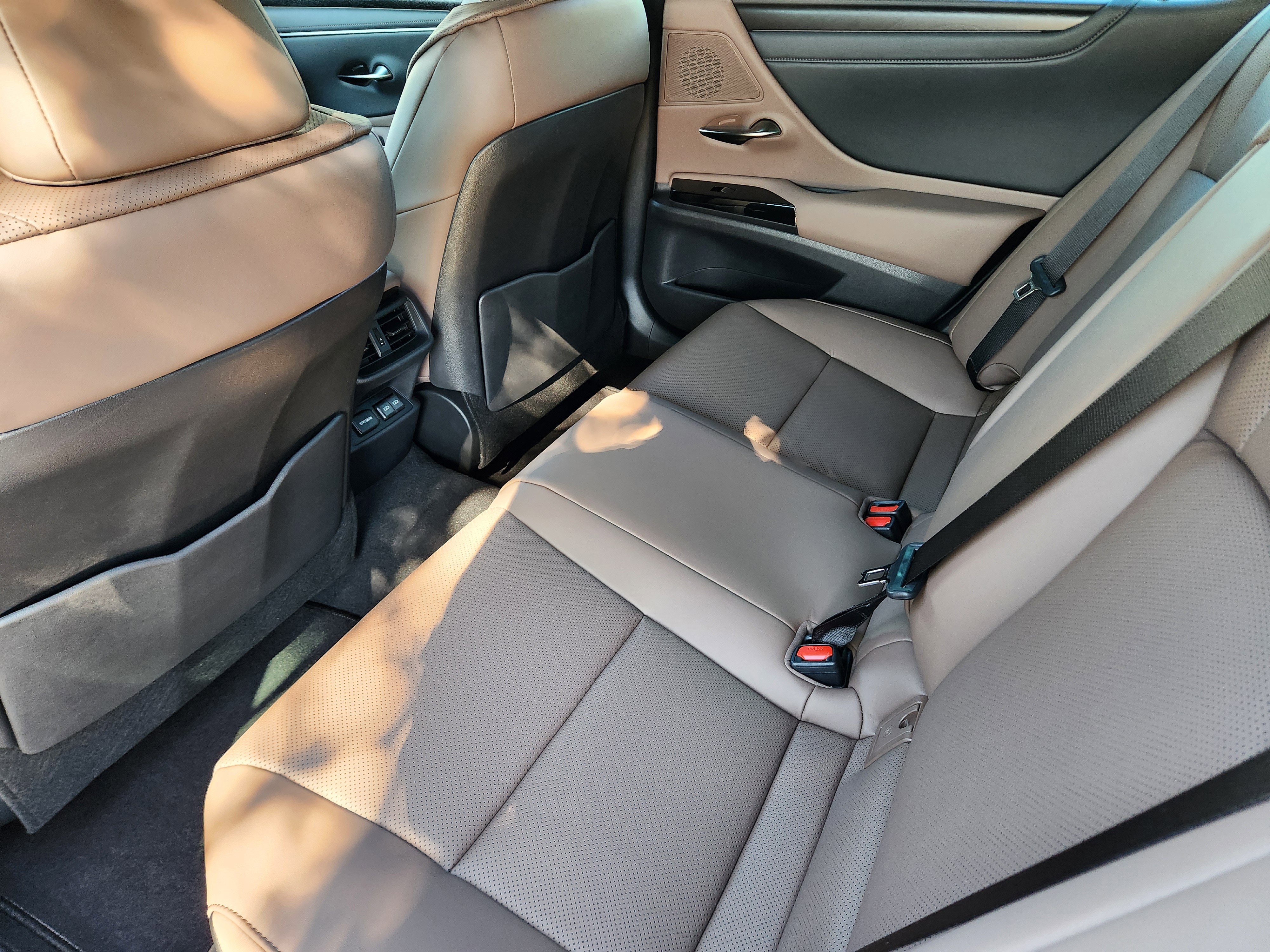 New 2025 Lexus ES 350 w/ Premium Package image 20