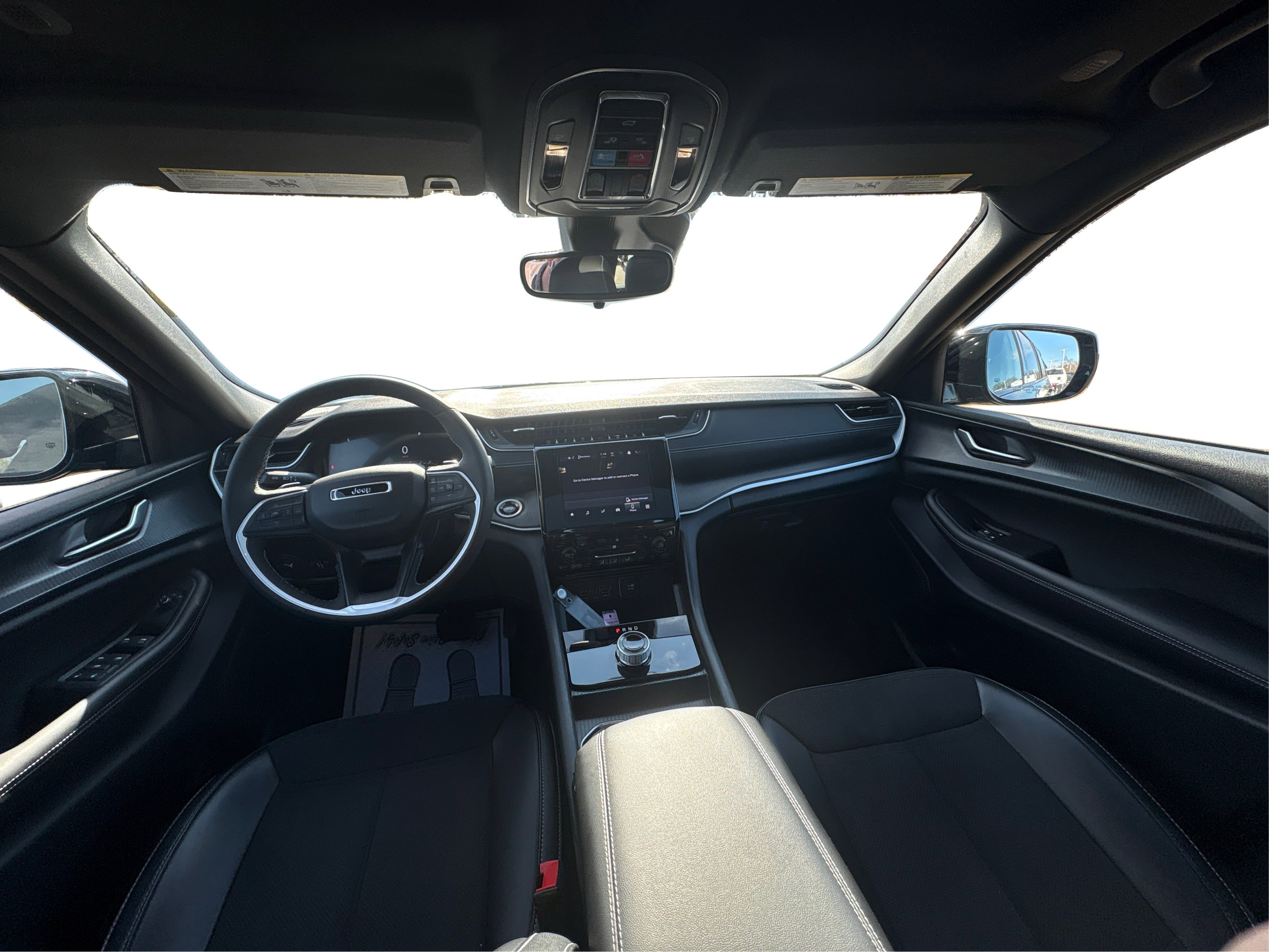 Used 2024 Jeep Grand Cherokee L Altitude image 23