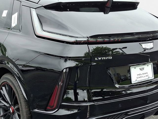 New 2026 Cadillac Lyriq V w/ LPO, Red Accent Package AWD/4WD image 10
