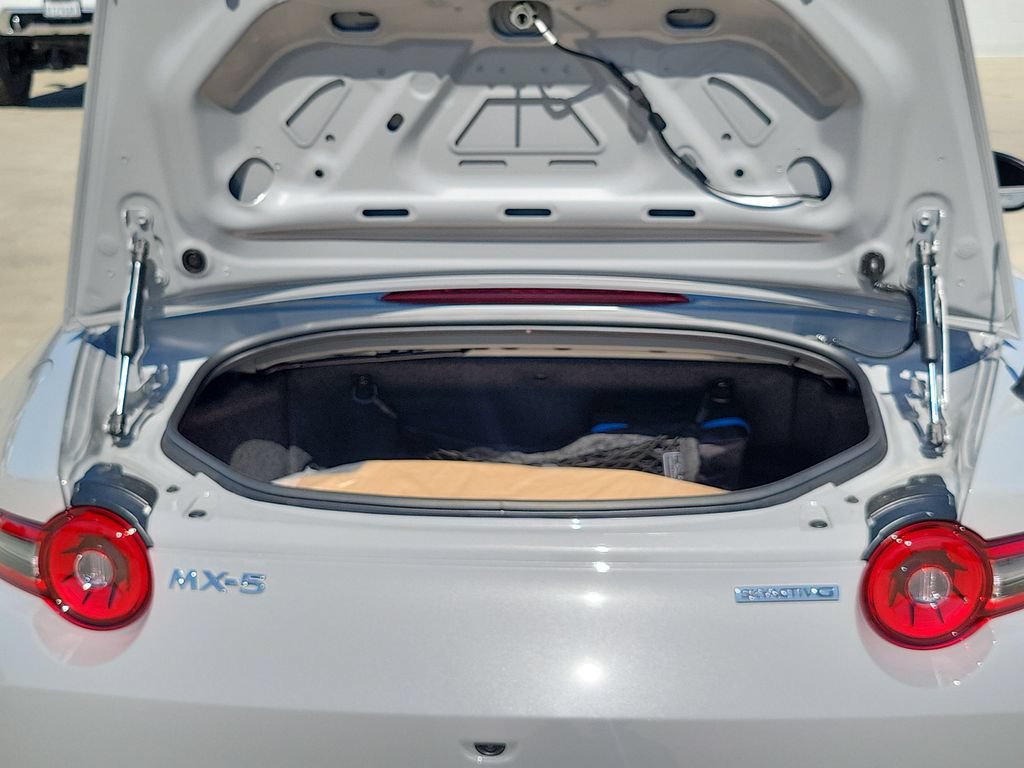 New 2026 MAZDA MX-5 Miata Club w/ Brembo/BBS Recaro Package RWD image 19