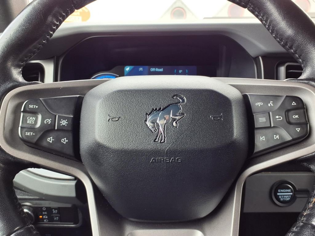 Used 2022 Ford Bronco Big Bend w/ Sasquatch Package image 17