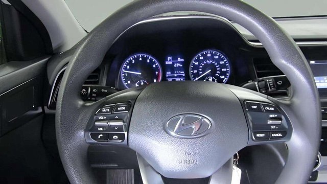 Used 2019 Hyundai Elantra SE w/ Cargo Package image 9