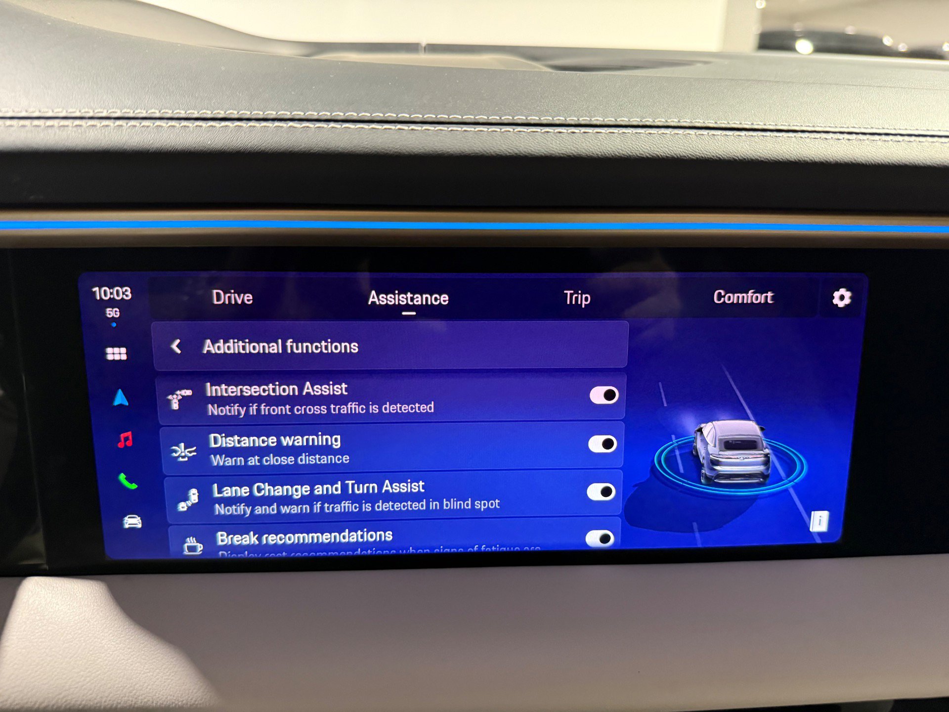 Used 2024 Porsche Macan 4 Electric w/ Premium Package image 57