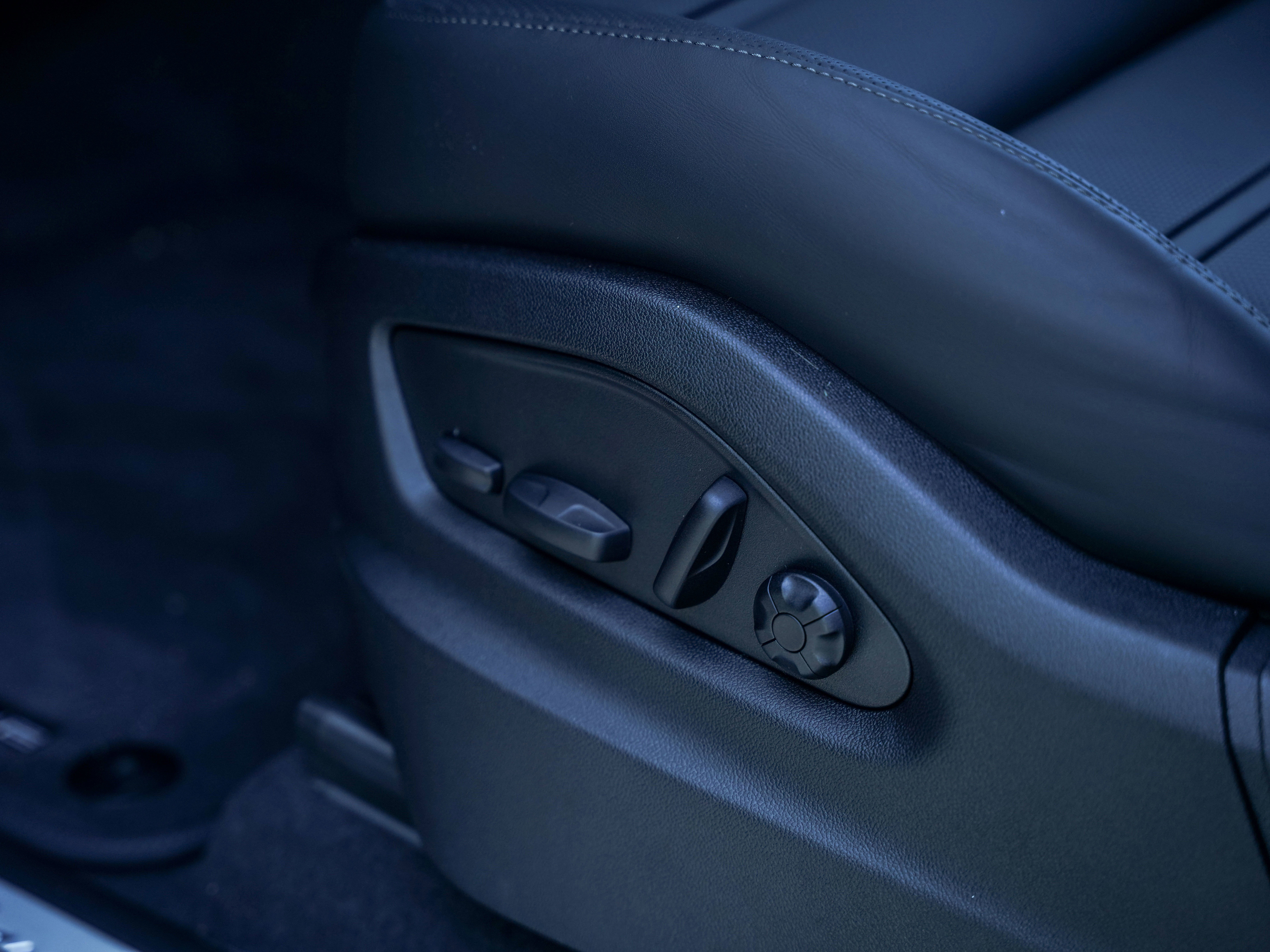 New 2026 Porsche Cayenne E-Hybrid image 17