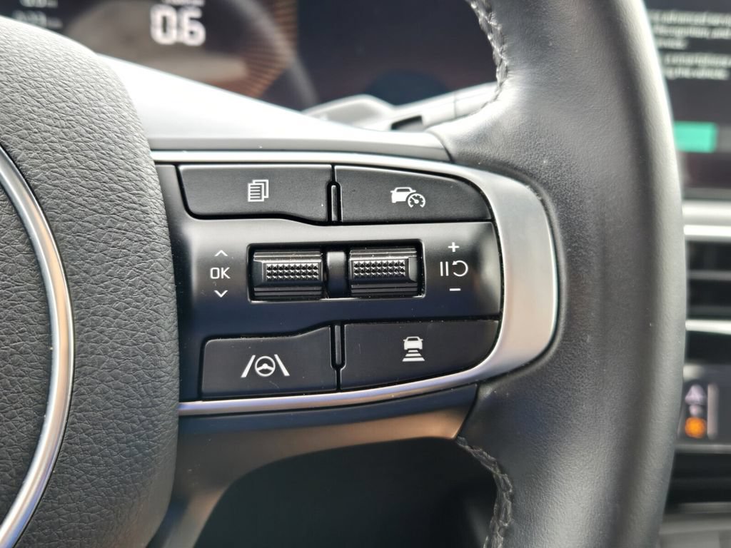 Used 2025 Kia K5 GT-Line w/ GT-Line Premium Package FWD image 23