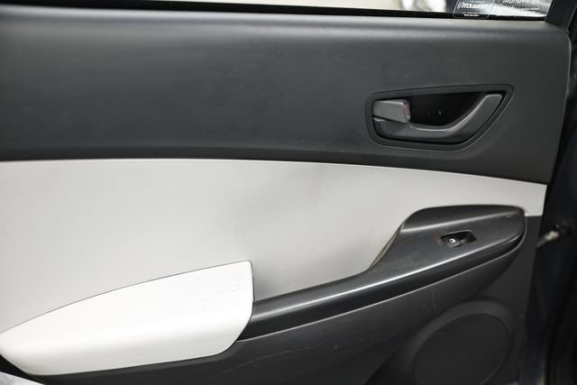 Used 2023 Hyundai Kona SEL image 20