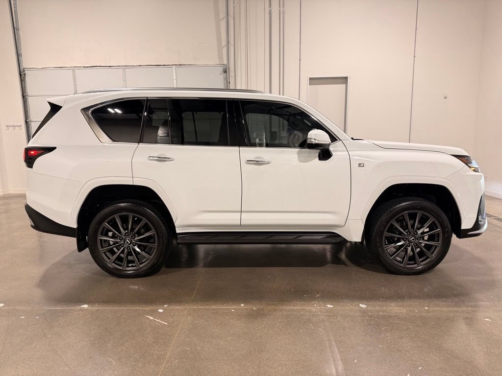 Used 2024 Lexus LX 600 F Sport AWD/4WD image 4