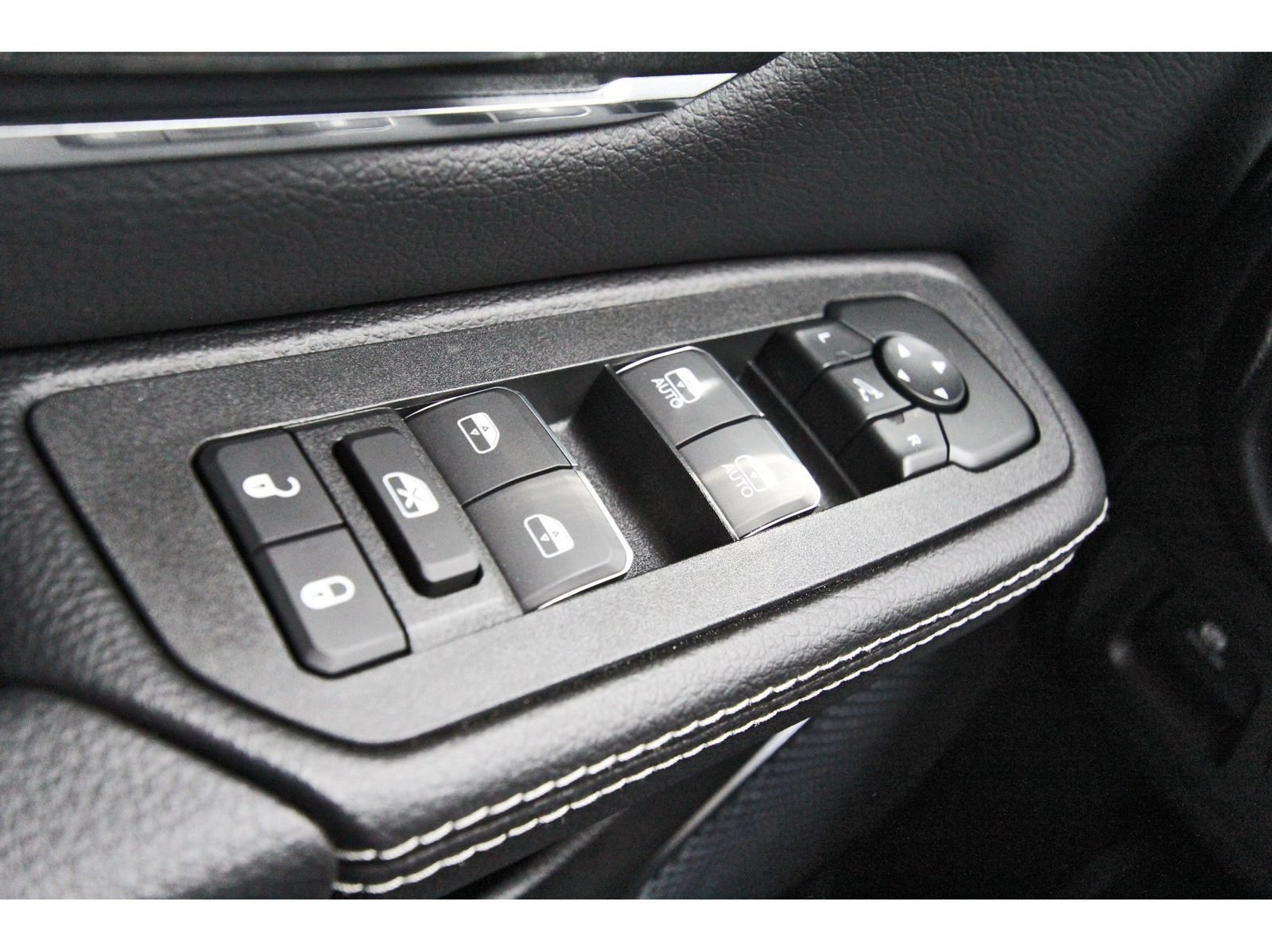 Used 2026 RAM 1500 Laramie w/ Sport Appearance Package RWD image 20