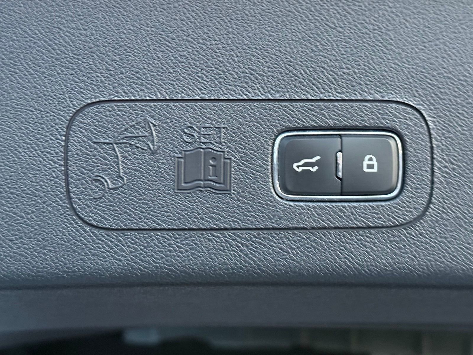 Used 2025 Lincoln Aviator Reserve w/ Illumination Package AWD/4WD image 46