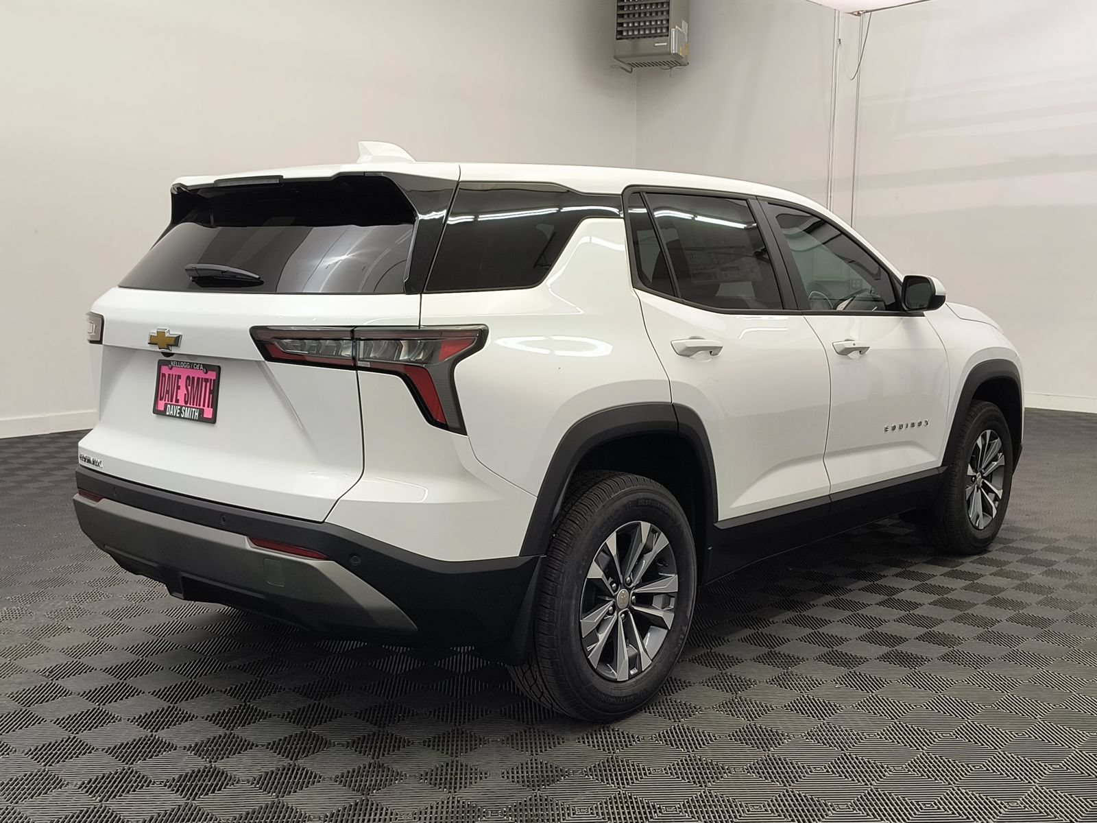 New 2026 Chevrolet Equinox LT FWD image 9